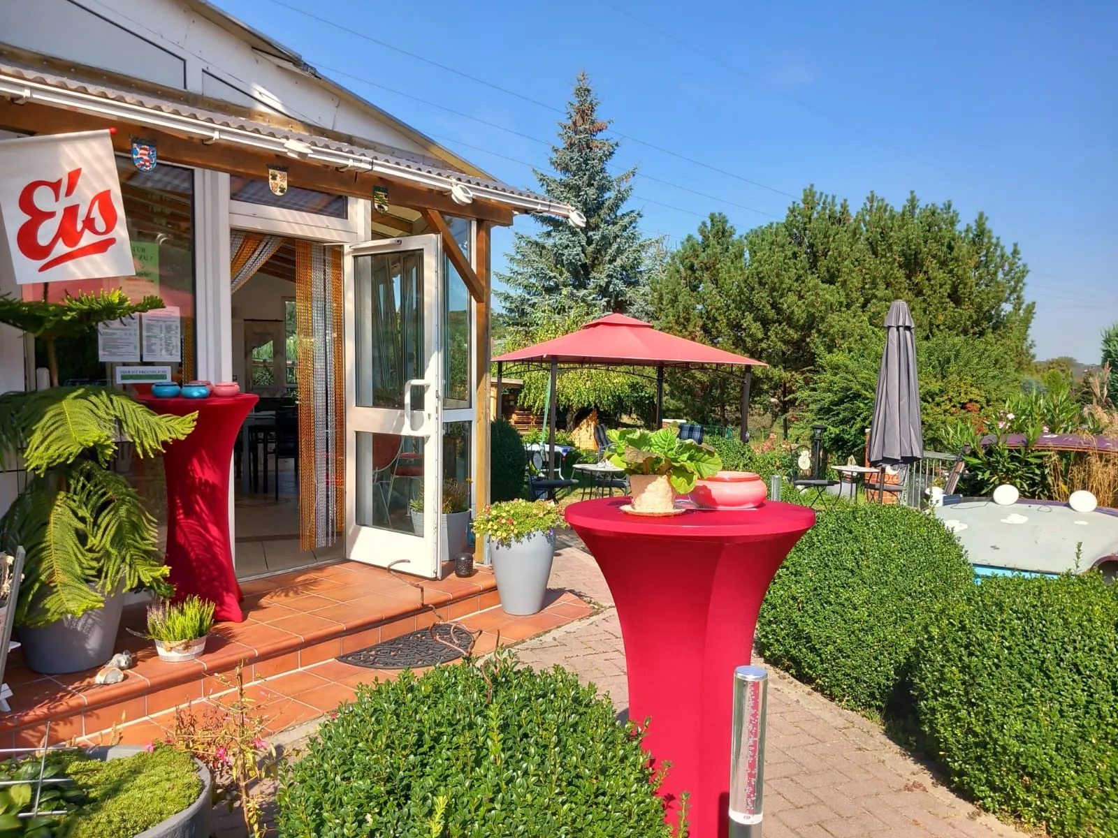 Garten-Café Tannenweg , Manfred Leisge ,  Katrin Leisge, Poseritz, Rügen Island